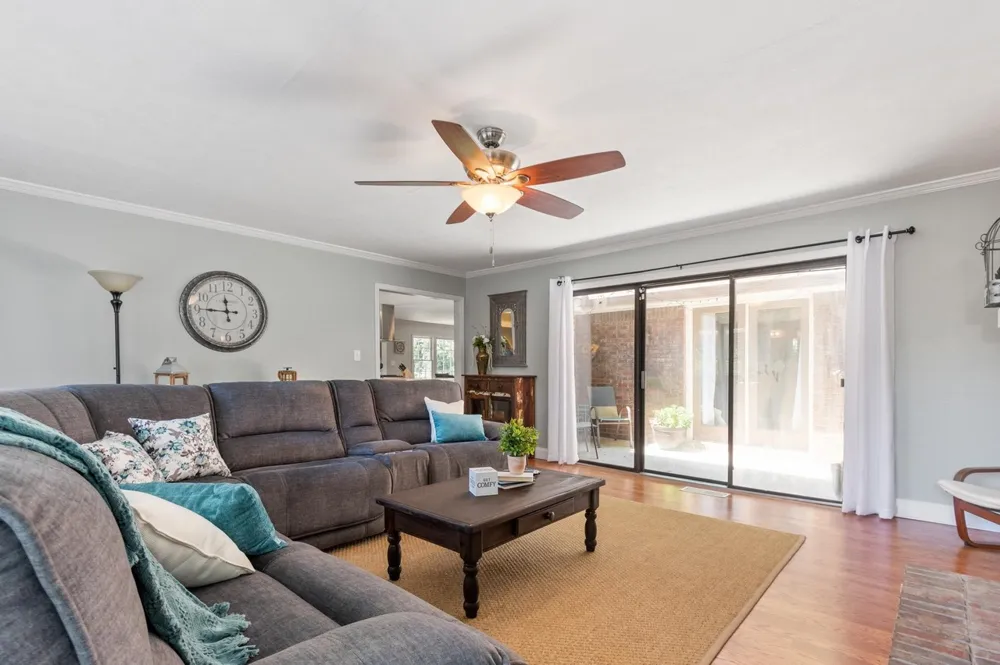 3926 Pineview DR SE Smyrna, GA 30080