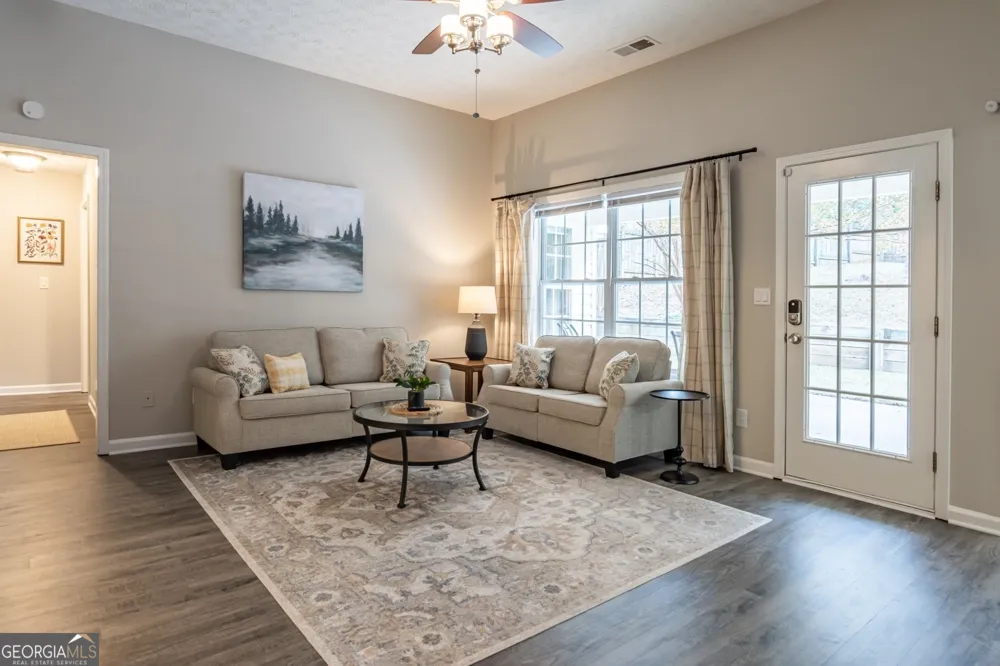104 Kingston Pointe DR Kingston, GA 30145