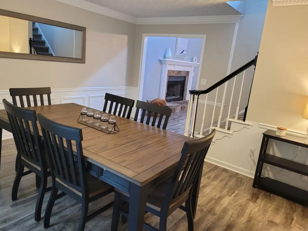 1356 Velvet CRK Marietta, GA 30008