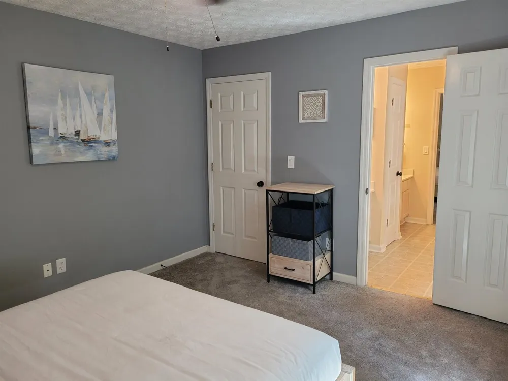 1356 Velvet CRK Marietta, GA 30008