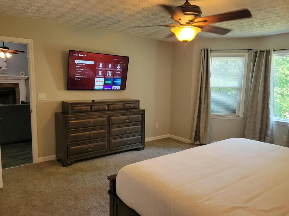 1356 Velvet CRK Marietta, GA 30008