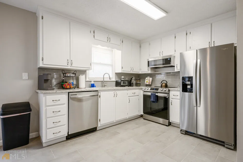 25 Jennifer LN Rydal, GA 30171