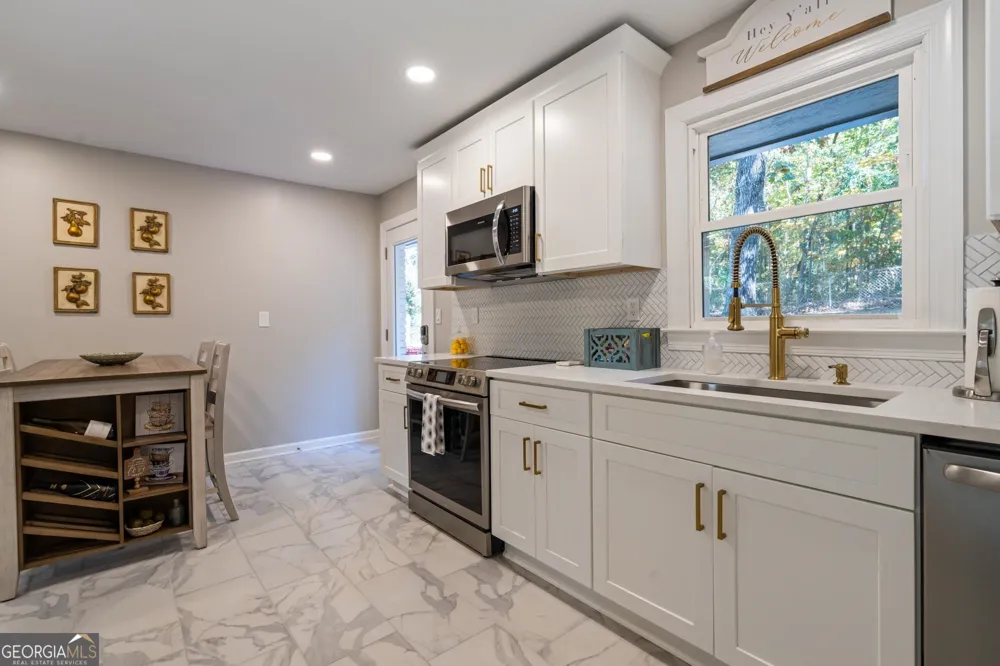 6 Oriole DR Cartersville, GA 30121