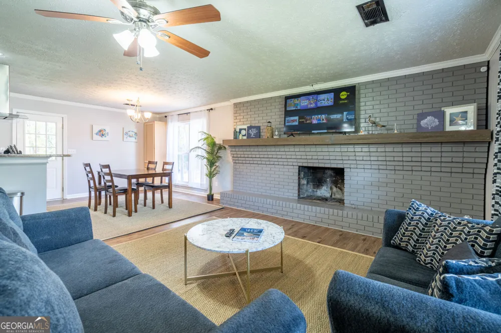 4375 Park ST Acworth, GA 30101