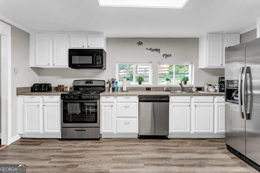 4481 McLain CIR Acworth, GA 30101