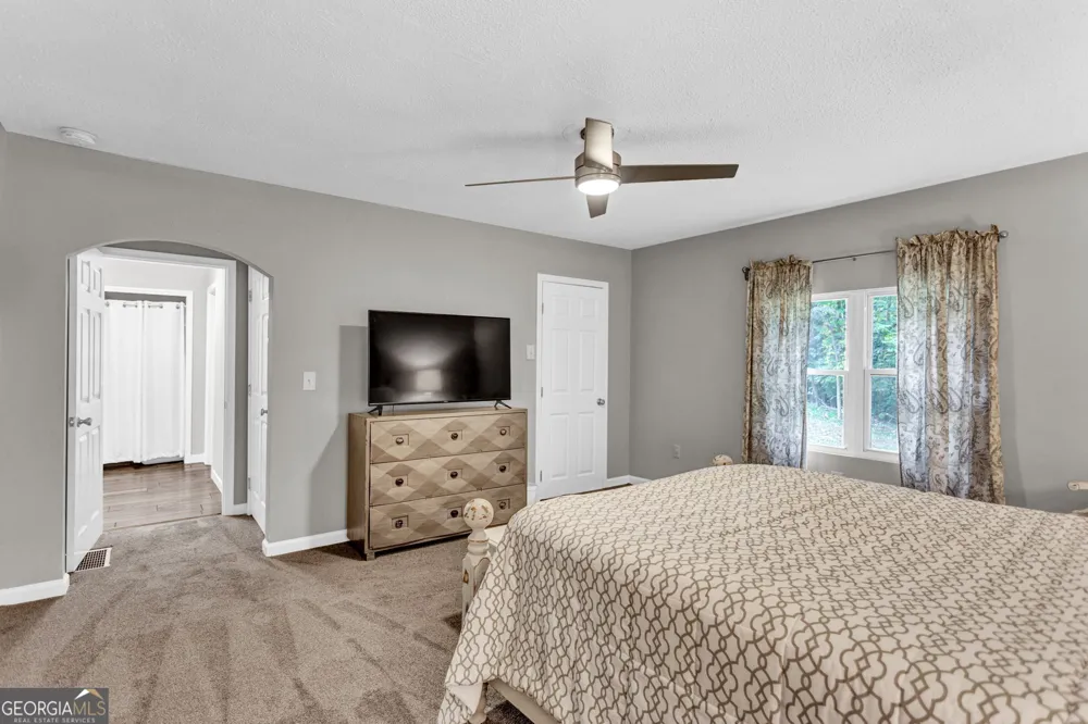 4481 McLain CIR Acworth, GA 30101