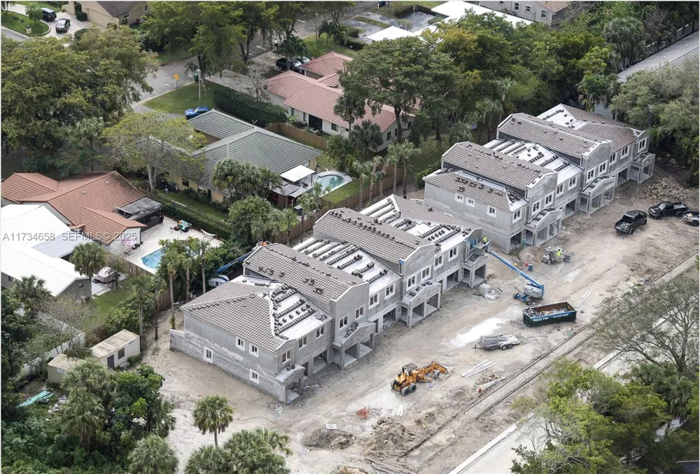 1567 NW 94TH Way #10 Coral Springs, FL 33071