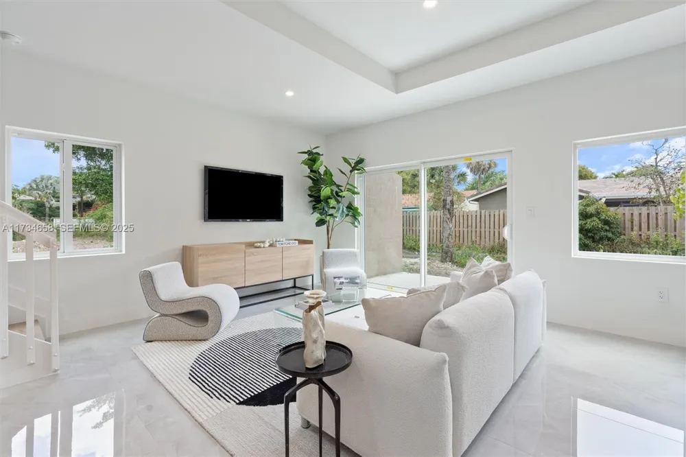 1567 NW 94TH Way #10 Coral Springs, FL 33071
