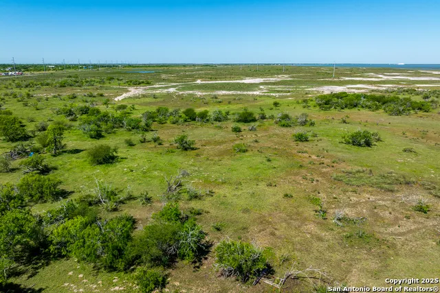2710 FM 1069 Rockport, TX 78382