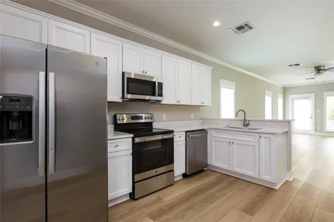 12 Evia Main Unit 2202 Street #2202