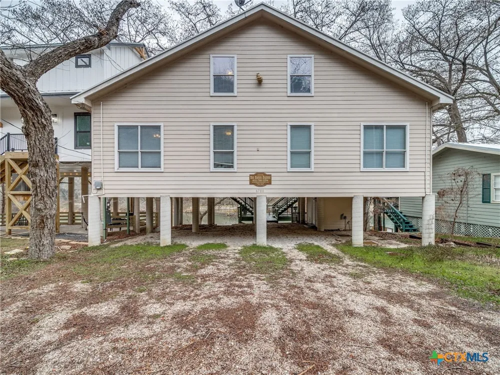 6780 River Road New Braunfels, TX 78132