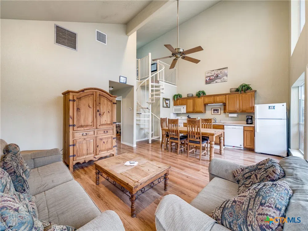 6780 River Road New Braunfels, TX 78132