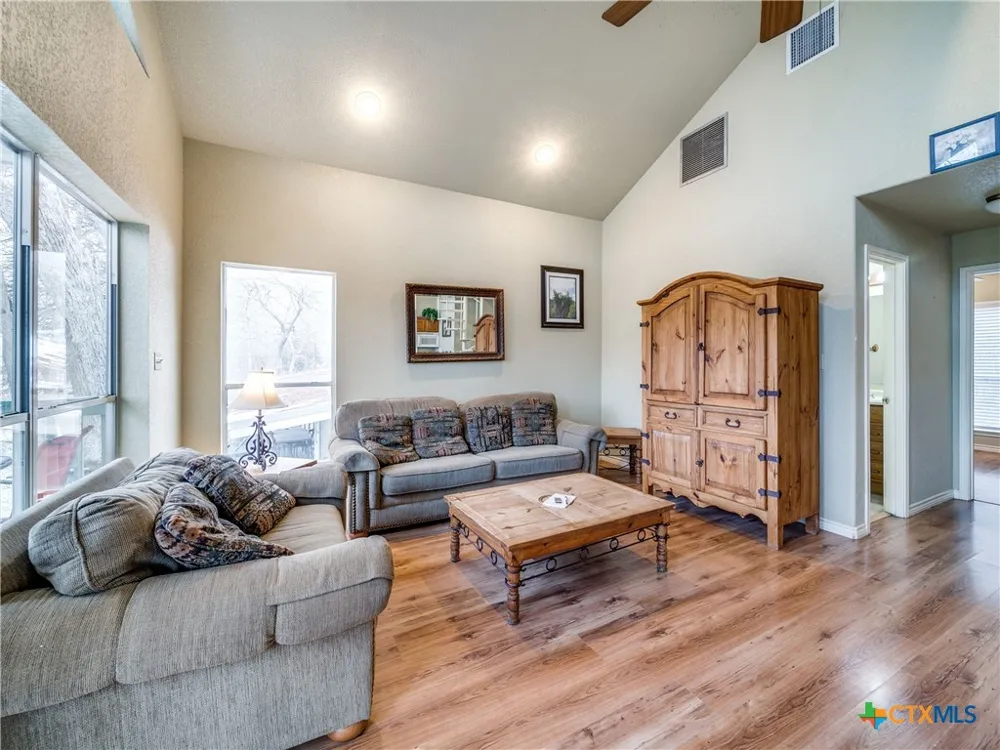 6780 River Road New Braunfels, TX 78132