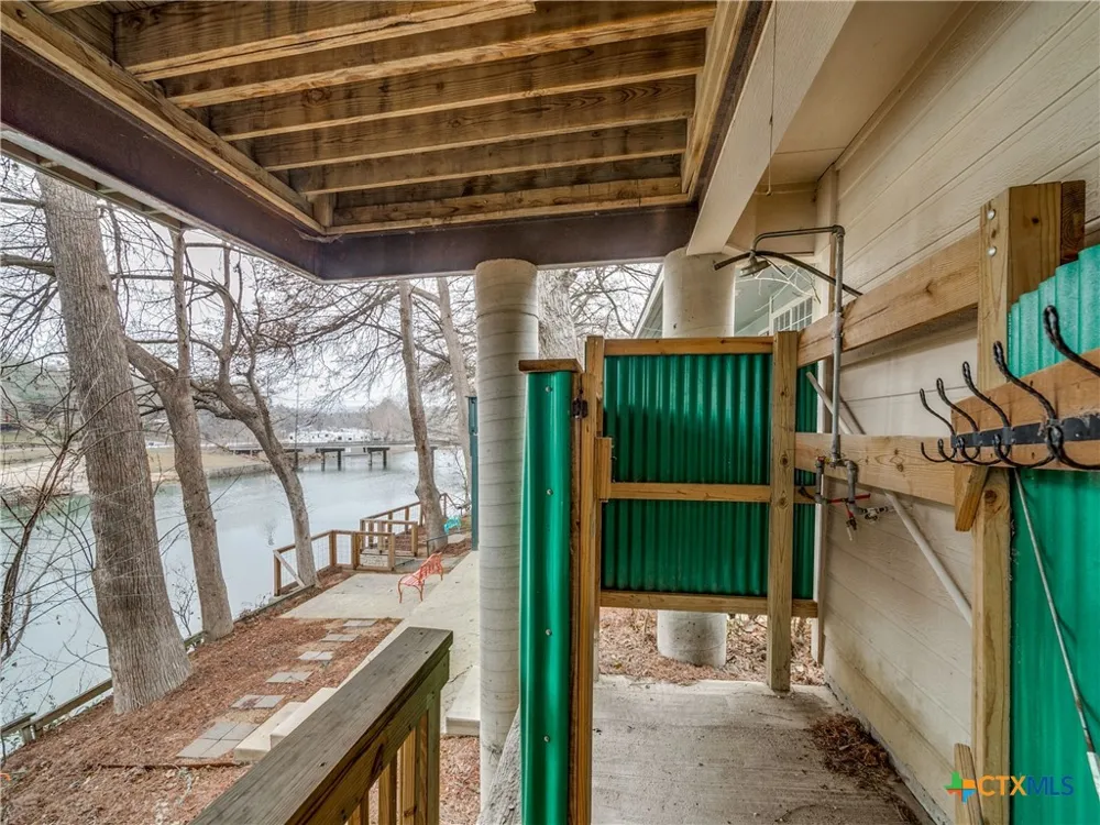 6780 River Road New Braunfels, TX 78132