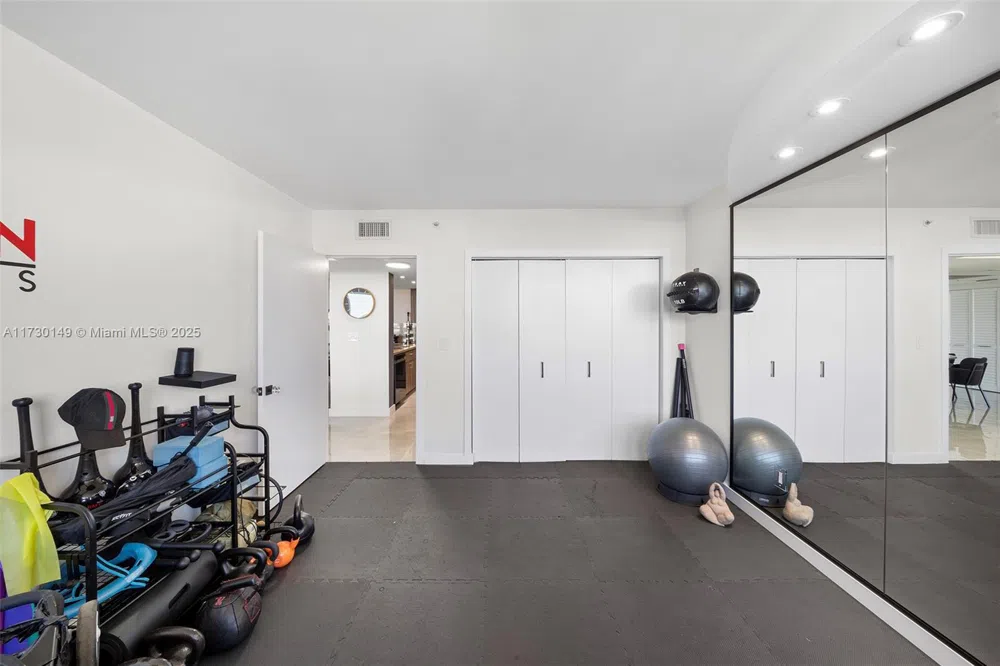 650 West Ave #1004 Miami Beach, FL 33139