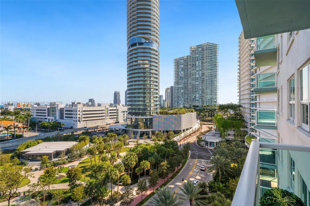 650 West Ave #1004 Miami Beach, FL 33139