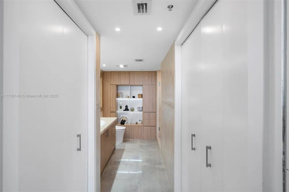650 West Ave #1004 Miami Beach, FL 33139