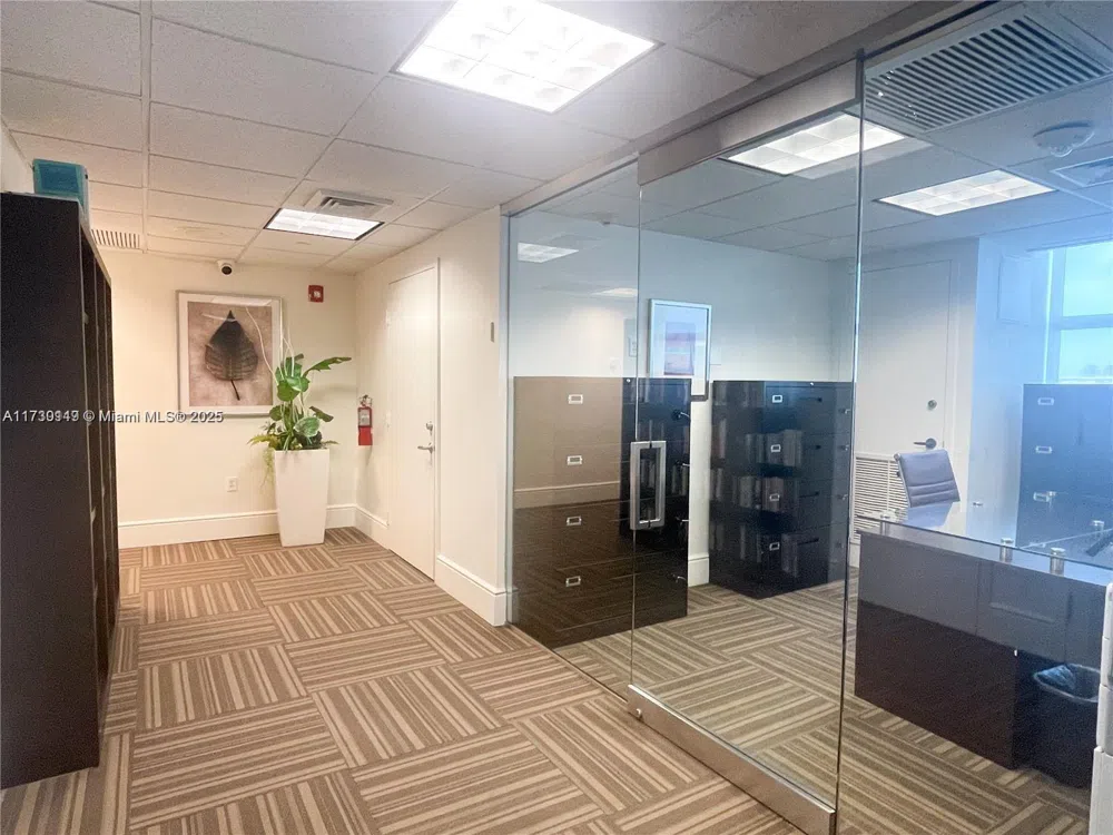 650 West Ave #1004 Miami Beach, FL 33139