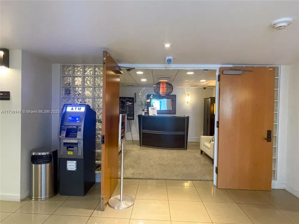 650 West Ave #1004 Miami Beach, FL 33139