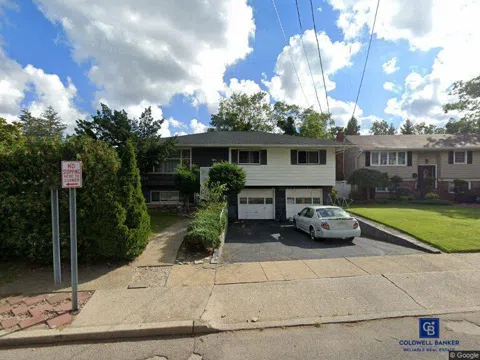 975 Little Neck Avenue