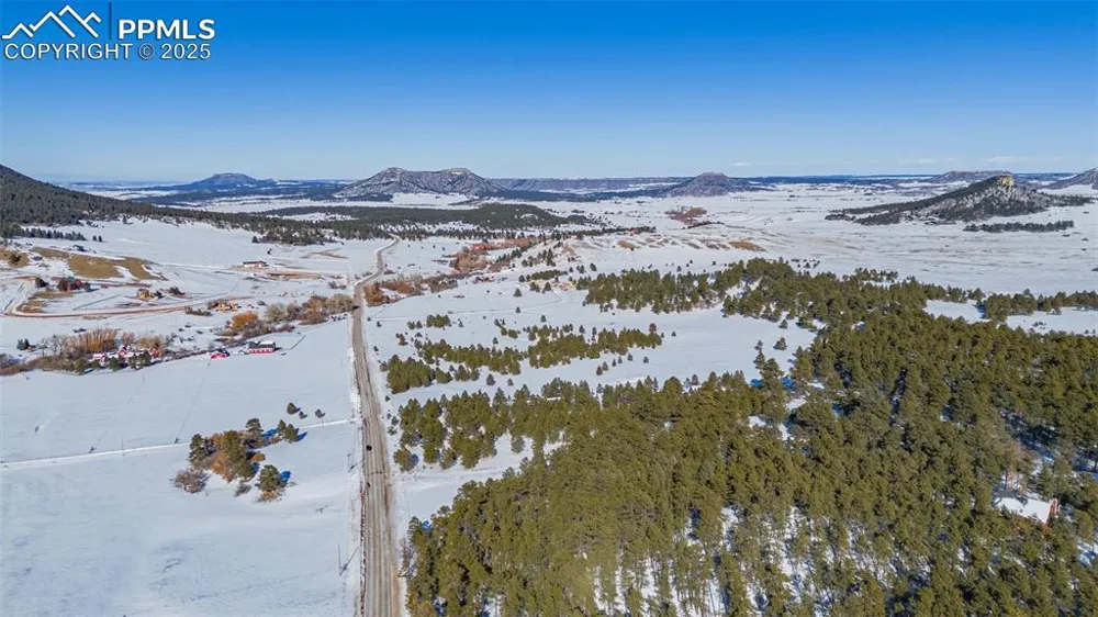 14420 S Perry Park Road Larkspur, CO 80118