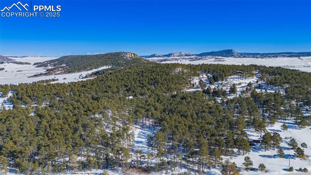 14420 S Perry Park Road Larkspur, CO 80118