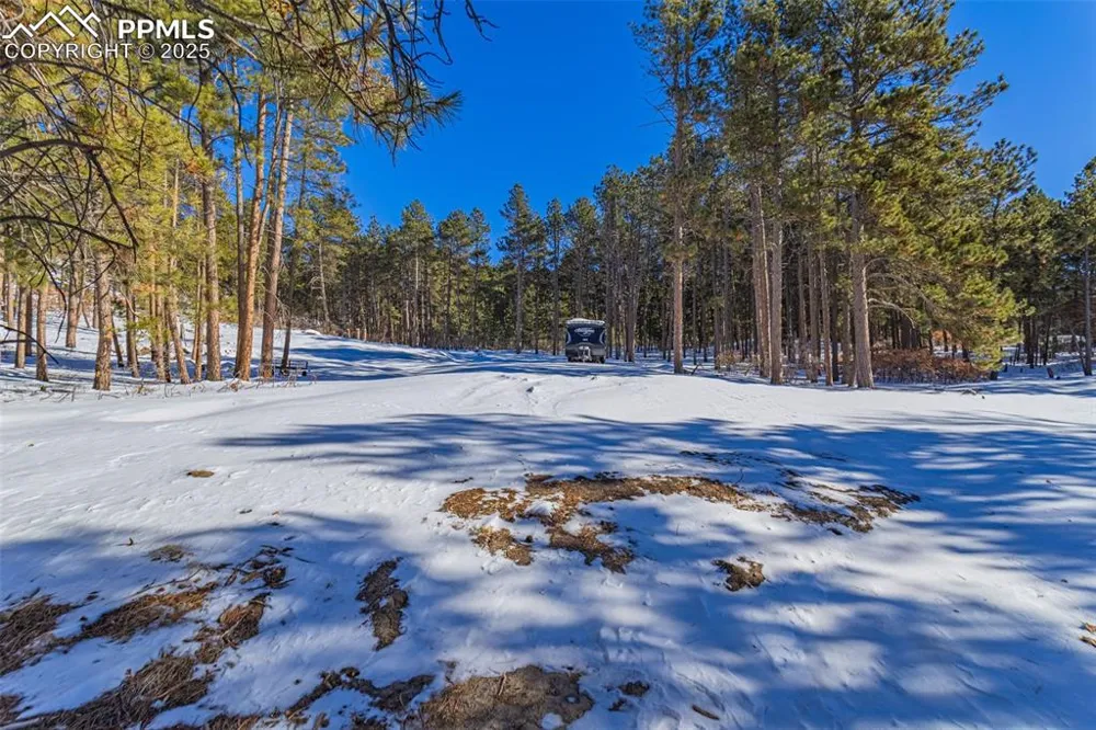 14420 S Perry Park Road Larkspur, CO 80118