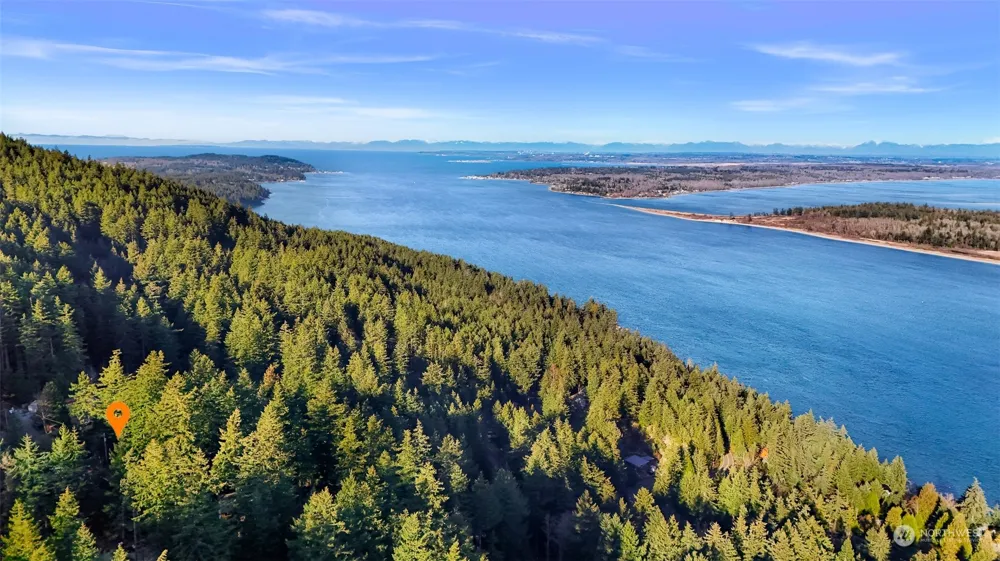2981 Hales Passage Drive Lummi Island, WA 98262