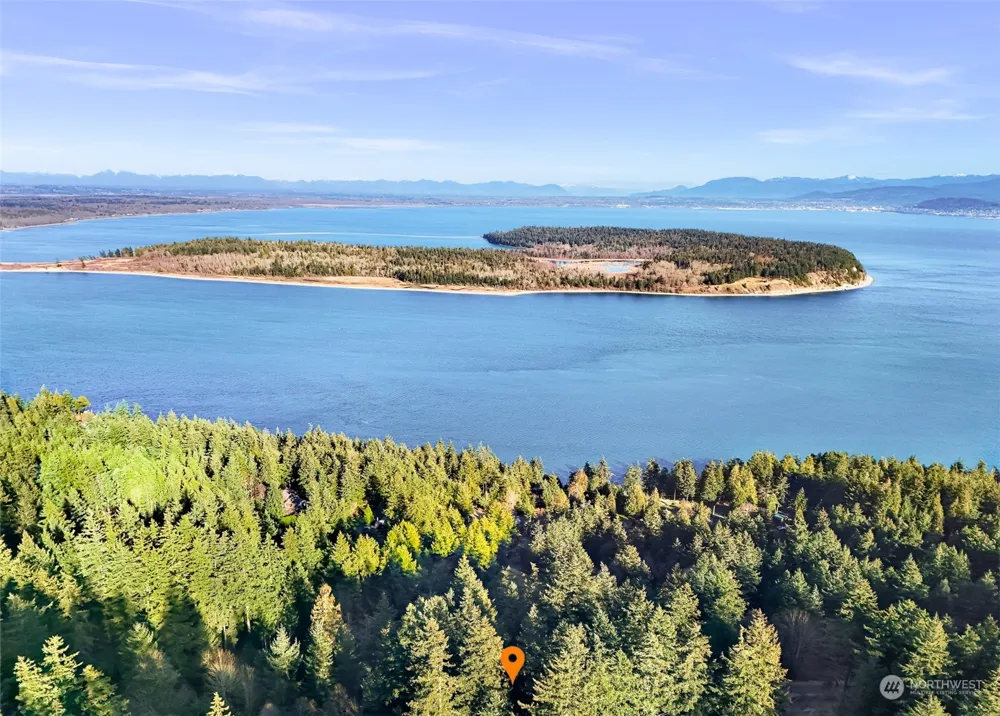 2981 Hales Passage Drive Lummi Island, WA 98262