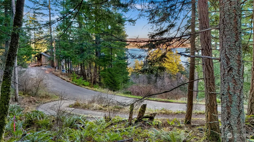 2981 Hales Passage Drive Lummi Island, WA 98262