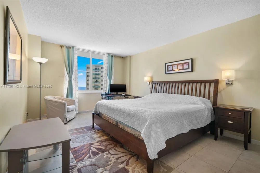 3725 S Ocean Dr #1110 Hollywood, FL 33019