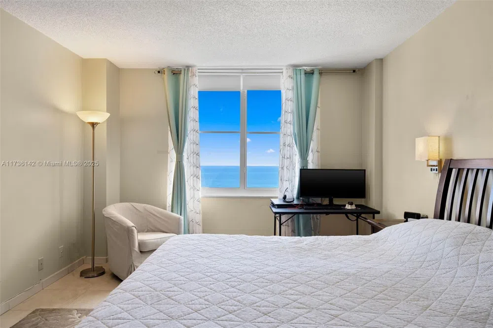 3725 S Ocean Dr #1110 Hollywood, FL 33019