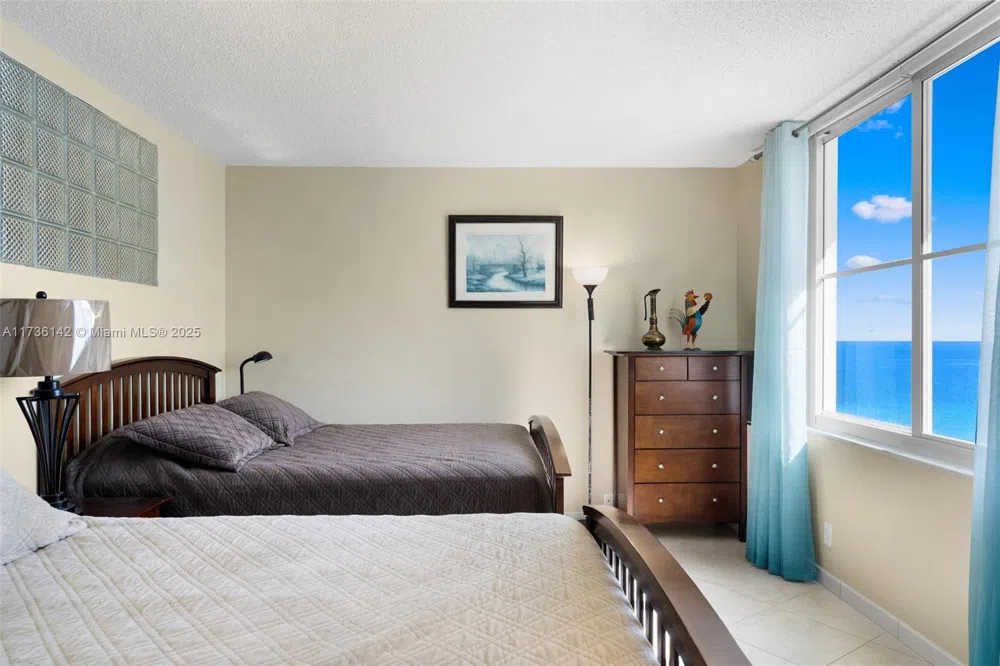 3725 S Ocean Dr #1110 Hollywood, FL 33019