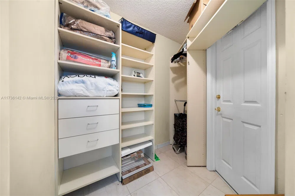 3725 S Ocean Dr #1110 Hollywood, FL 33019