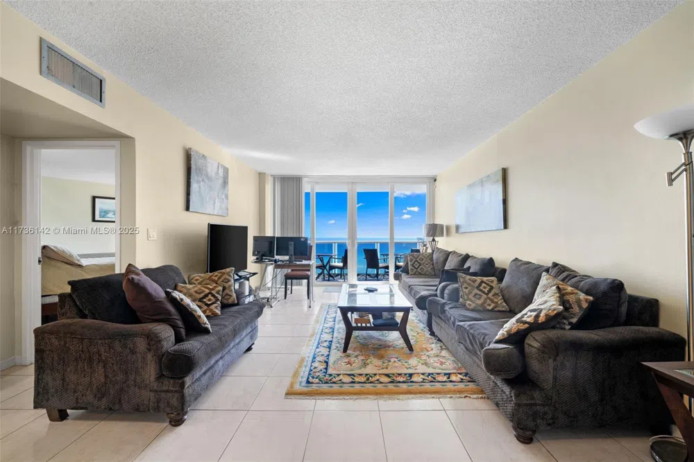 3725 S Ocean Dr #1110 Hollywood, FL 33019