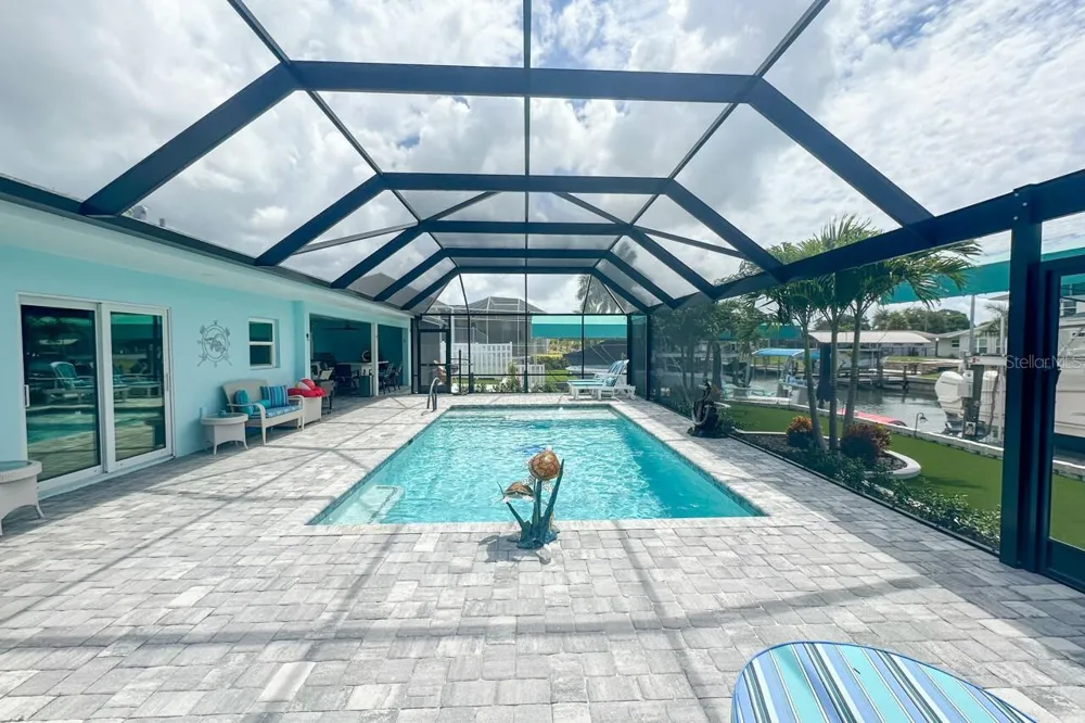 1945 MICHIGAN AVENUE Englewood, FL 34224
