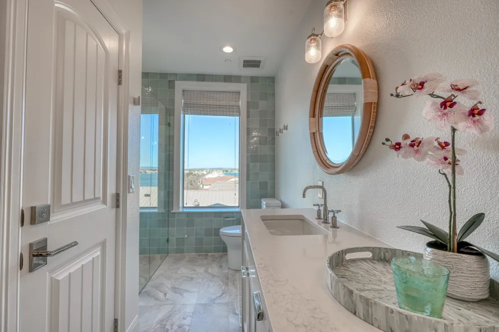 1001 The Cape Road #46 Horseshoe Bay, TX 78657