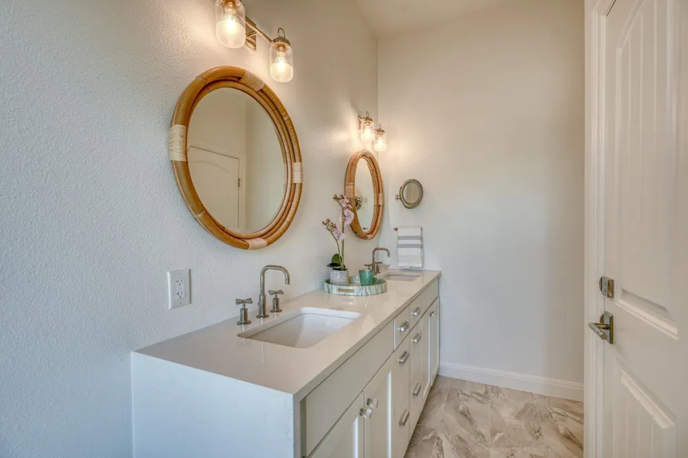 1001 The Cape Road #46 Horseshoe Bay, TX 78657