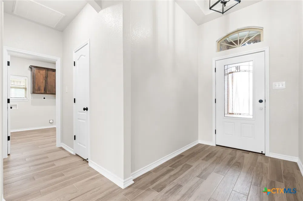 611 Dred Roger Circle Killeen, TX 76542