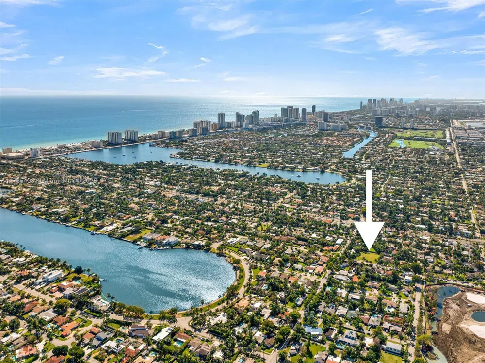 1312 Polk St Hollywood, FL 33019