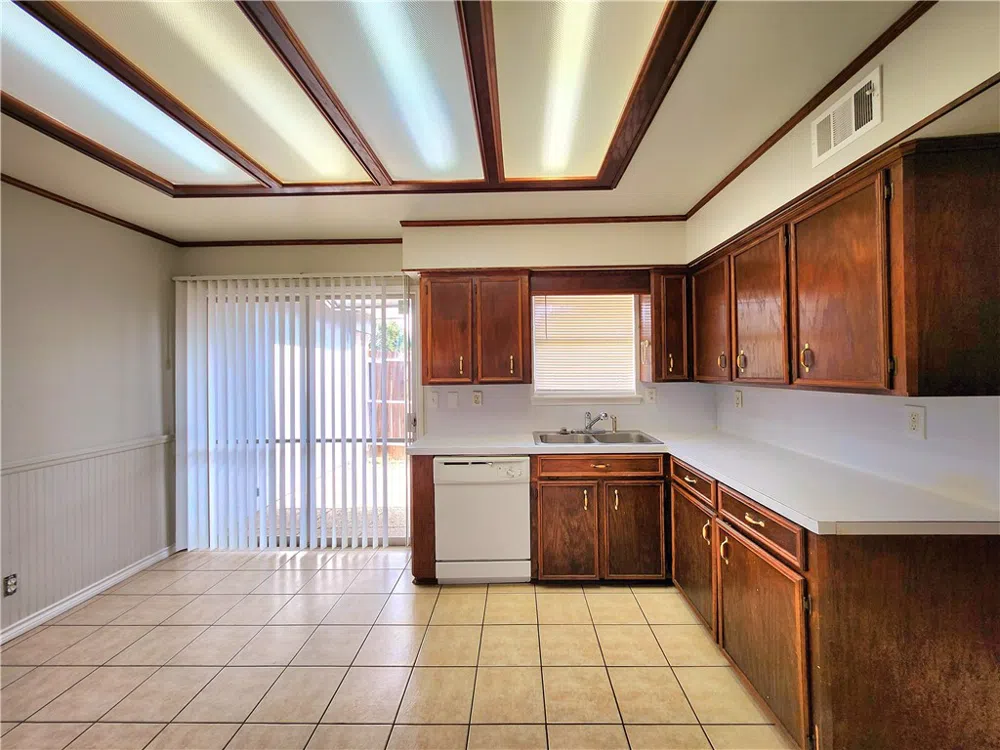 3146 Mill Brook Drive Corpus Christi, TX 78418
