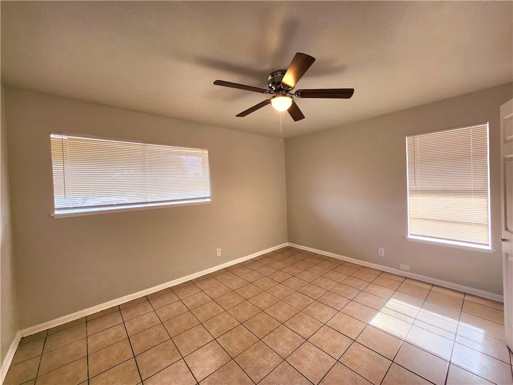 3146 Mill Brook Drive Corpus Christi, TX 78418