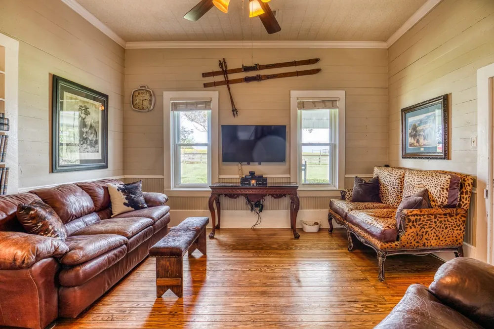 20751 Fm 1155 E Washington, TX 77880