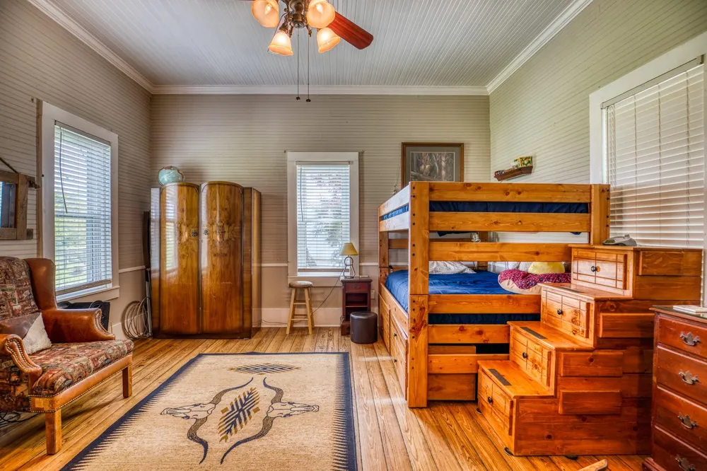 20751 Fm 1155 E Washington, TX 77880