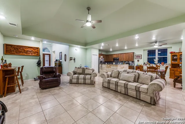 285 CR 2471 Hondo, TX 78861