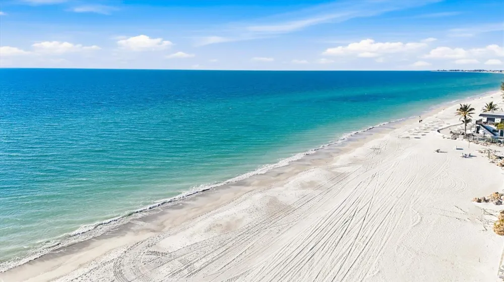1900 GULF DRIVE #4 Bradenton Beach, FL 34217