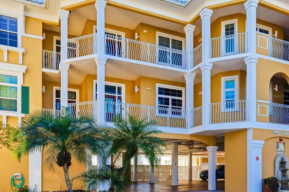 1900 GULF DRIVE #4 Bradenton Beach, FL 34217