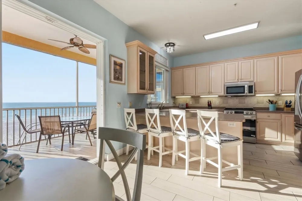 1900 GULF DRIVE #4 Bradenton Beach, FL 34217