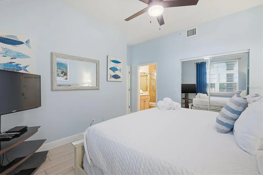 1900 GULF DRIVE #4 Bradenton Beach, FL 34217