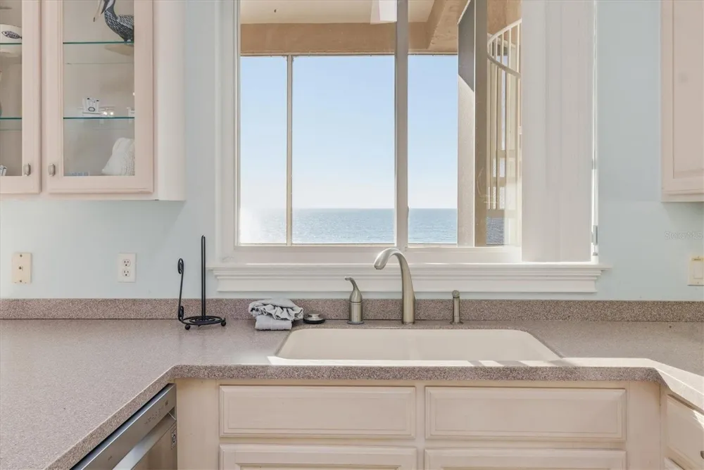 1900 GULF DRIVE #4 Bradenton Beach, FL 34217